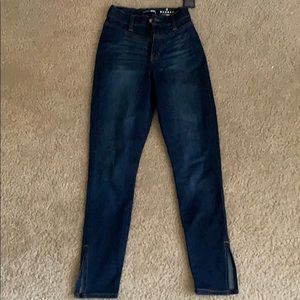 Dark blue skinny high waisted jeans